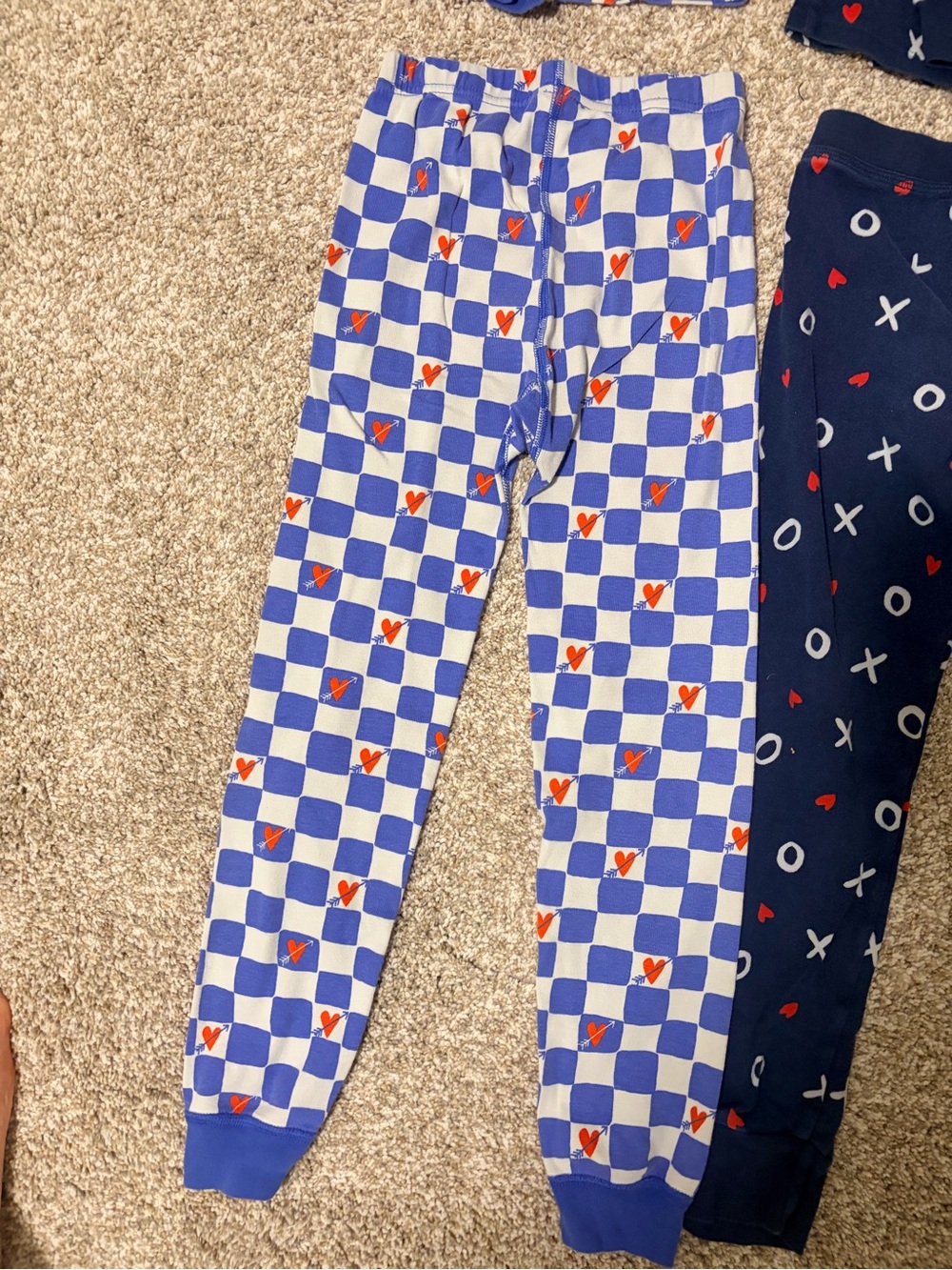 XO Pattern Pajama Set - Picture 15 of 15